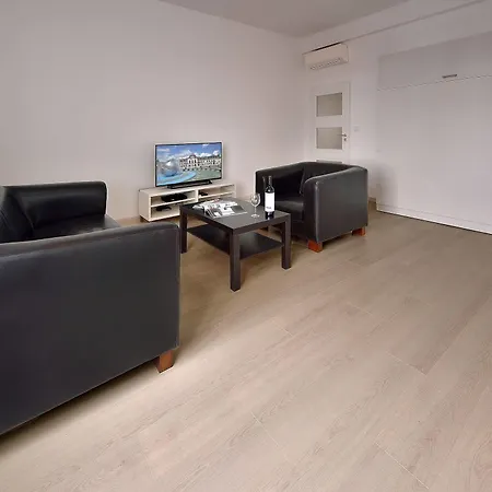 Self Check-In Apartments By Ambiente Pressburg